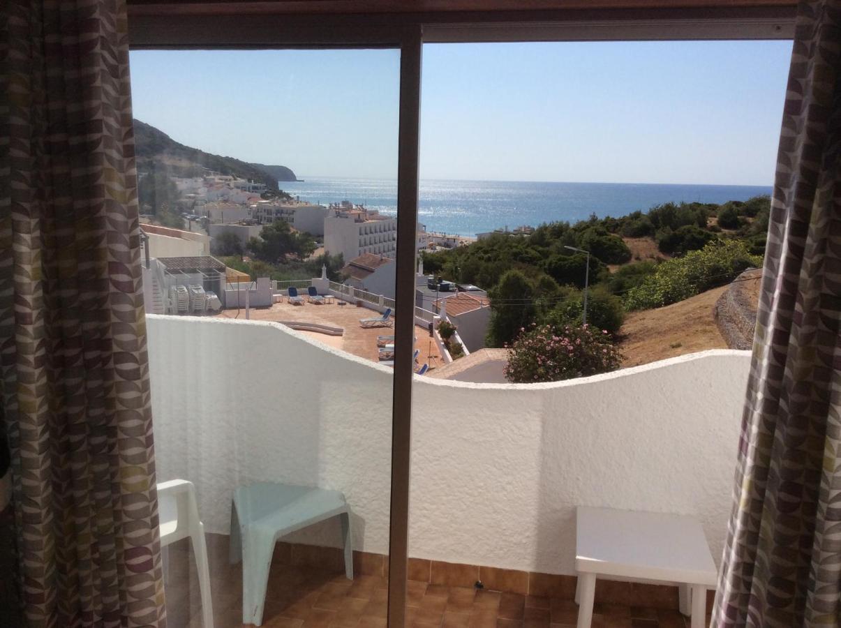 Apartamentos Salema Praia Club Екстериор снимка