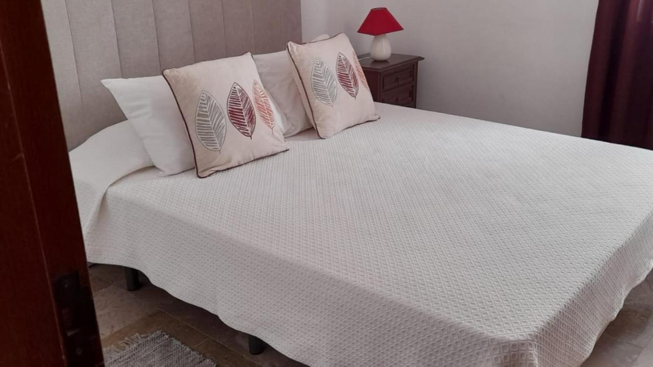 Apartamentos Salema Praia Club Екстериор снимка