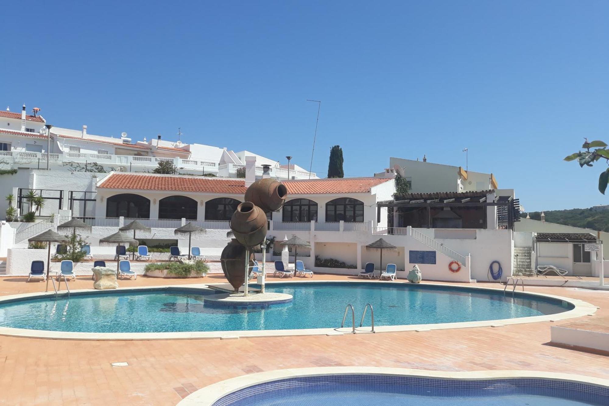 Apartamentos Salema Praia Club Екстериор снимка