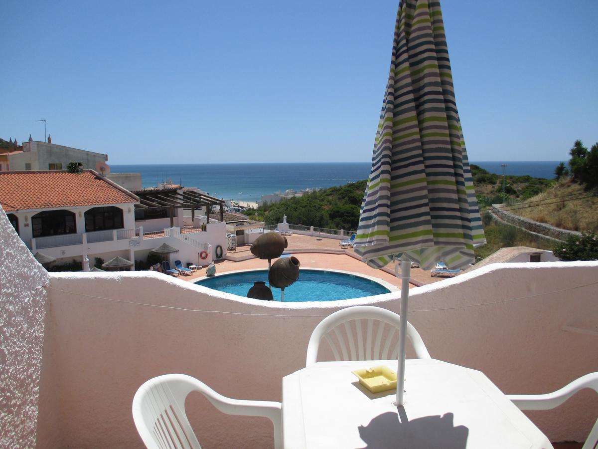 Apartamentos Salema Praia Club Екстериор снимка