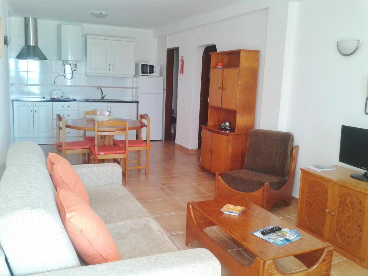 Apartamentos Salema Praia Club Екстериор снимка